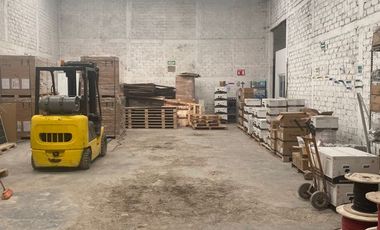 Se vende Bodega Periférico y Juan de Barrera