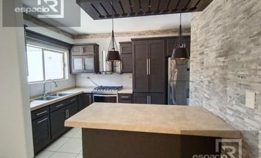 CASA EN VENTA AL NORTE EN RINCONADAS DE LA SIERRA MUY CERCA DE LA EGIPTO
