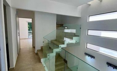 Casa en venta en Bali- 3 Recámaras-CON JACUZZI- Sport Club