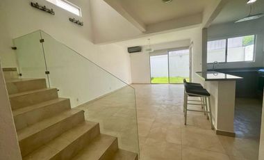 Casa en venta en Bali- 3 Recámaras-CON JACUZZI- Sport Club