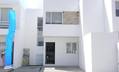 CASA DE 4 HABITACIONES EN PRIVADA POR ZONA INDUSTRIAL SIN AMUEBLAR.
