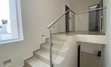 Casa a estrenar en la privada Bosques