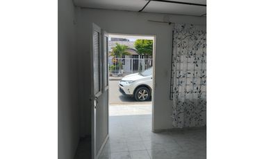 VENDO APARTAMENTO EN EL CENTRO DE MONTERA CÓRDOBA