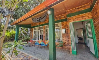 Maat vende casa campestre, Balsal-Villeta 798m2 $600Millones