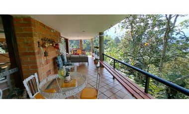 Vendo casa campestre  en Sabaneta