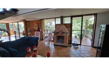 Vendo casa campestre  en Sabaneta