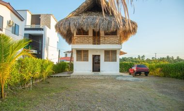 VENDO CABAÑA Y LOTE EN PLAYAS SAN BERNARDO DEL VIENTO