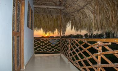 VENDO CABAÑA Y LOTE EN PLAYAS SAN BERNARDO DEL VIENTO