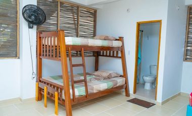 VENDO CABAÑA Y LOTE EN PLAYAS SAN BERNARDO DEL VIENTO