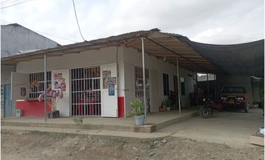 VENDO CASA CON LOCAL COMERCIAL BARRIO LAS NAVARRAS MARGEN IZQUIERDA