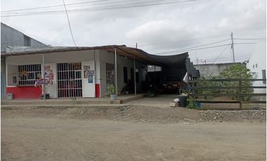 VENDO CASA CON LOCAL COMERCIAL BARRIO LAS NAVARRAS MARGEN IZQUIERDA