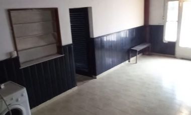 VENTA DE CASA EN ESQUINA CON TERRAZA, PATIO Y GARAJE + DTO 2 AM A TERMINAR. SE FINANCIA ! CONSULTE