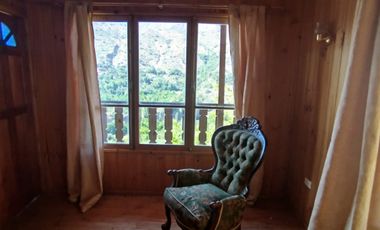 VENTA PARCELA  CON  CASA , ARBOLES FRUTALES Y PARRONALES