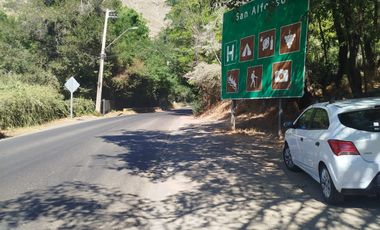 VENTA PARCELA  CON  CASA , ARBOLES FRUTALES Y PARRONALES