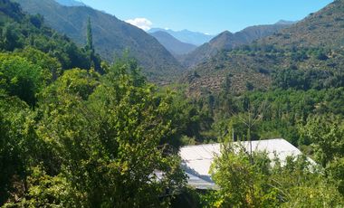 VENTA PARCELA  CON  CASA , ARBOLES FRUTALES Y PARRONALES