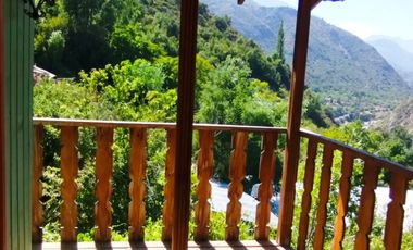 VENTA PARCELA  CON  CASA , ARBOLES FRUTALES Y PARRONALES