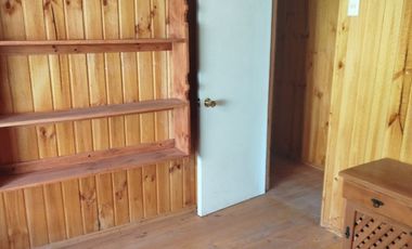 VENTA PARCELA  CON  CASA , ARBOLES FRUTALES Y PARRONALES