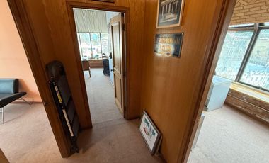 OFICINA DE 56M2 CON 3 PRIVADOS Y 1 BAÑO EN VALPARAÍSO