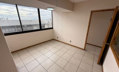OFICINA DE 40M2 CON 2 PRIVADOS 1 RECEPCIÓN Y 1 BAÑO