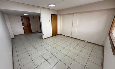OFICINA DE 40M2 CON 2 PRIVADOS 1 RECEPCIÓN Y 1 BAÑO