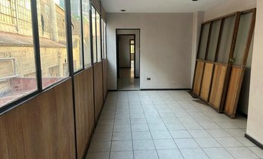 AMPLIO LOCAL COMERCIAL EN CALLE VICTORIA VALPARAÍSO