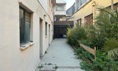 AMPLIO LOCAL COMERCIAL EN CALLE VICTORIA VALPARAÍSO