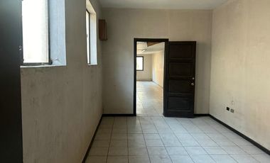 AMPLIO LOCAL COMERCIAL EN CALLE VICTORIA VALPARAÍSO