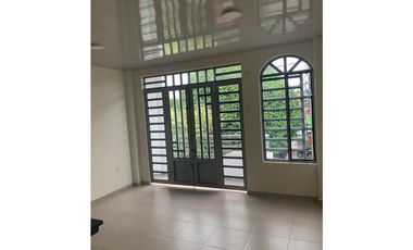 Se vende casa comercial en Granada,Meta