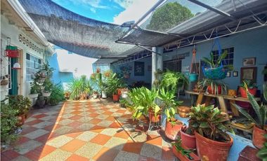 Maat vende Casa San Cayetano - Villeta 226M2 $450Millones