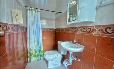 Maat vende Casa San Cayetano - Villeta 226M2 $450Millones