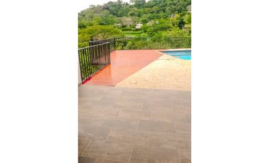 Finca en sopetran para estrenar
