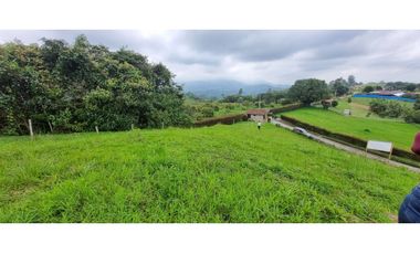 Se vende lote en conjunto circasia Quindio
