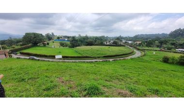 Se vende lote en conjunto circasia Quindio