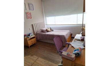 SE VENDE APARTAMENTO EN EL POBLADO LAS LOMAS 2 parqueadero doble