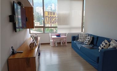 SE VENDE APARTAMENTO EN EL POBLADO LAS LOMAS 2 parqueadero doble