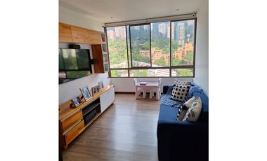 SE VENDE APARTAMENTO EN EL POBLADO LAS LOMAS 2 parqueadero doble