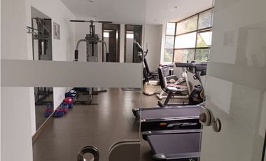 SE VENDE APARTAMENTO EN EL POBLADO LAS LOMAS 2 parqueadero doble