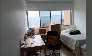 SE VENDE APARTAMENTO EN EL POBLADO LAS LOMAS 2 parqueadero doble