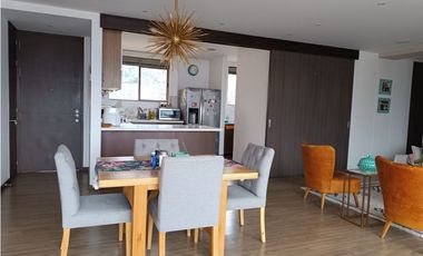 SE VENDE APARTAMENTO EN EL POBLADO LAS LOMAS 2 parqueadero doble