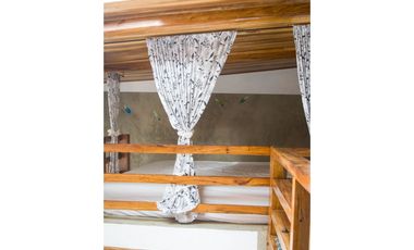Casa con alojamiento en venta, en el caribe colombiano y rentando