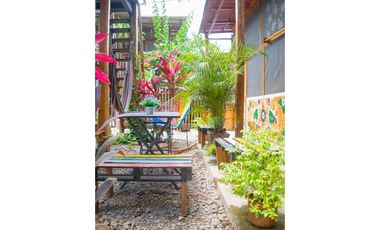 Casa con alojamiento en venta, en el caribe colombiano y rentando