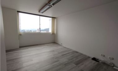 OFICINA EN ARRIENDO EN EL CENTRO DE MANIZALES | ARRIENDOS MANIZALES