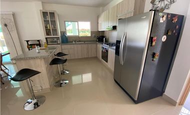 Venta cabaña privada en Coveñas