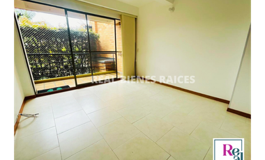 VENDO APARTAESTUDIO SEGUNDO PISO EN UNIDAD CERRADA