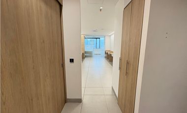 VENTA OFICINA POBLADO LAS PALMAS AMOBLADA
