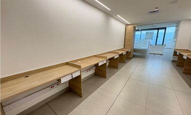 VENTA OFICINA POBLADO LAS PALMAS AMOBLADA