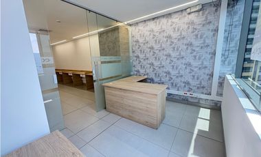 VENTA OFICINA POBLADO LAS PALMAS AMOBLADA