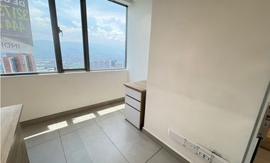 VENTA OFICINA POBLADO LAS PALMAS AMOBLADA
