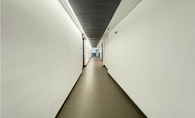 VENTA OFICINA POBLADO LAS PALMAS AMOBLADA