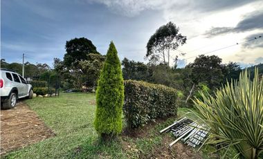 CASA CAMPESTRE EN PARCELACIÓN PRIVADA - GUATAPE